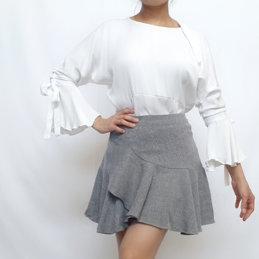 New Gianni bini white bow blouse